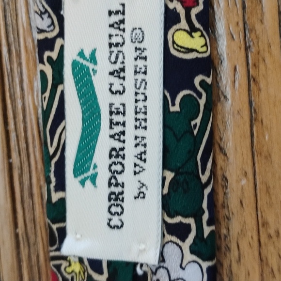 Mickey Mouse Tie by Mickey Unlimited - Picture 4 of 5